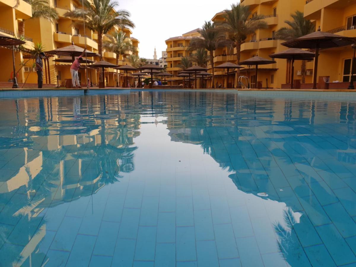 Apartmán British Pool View