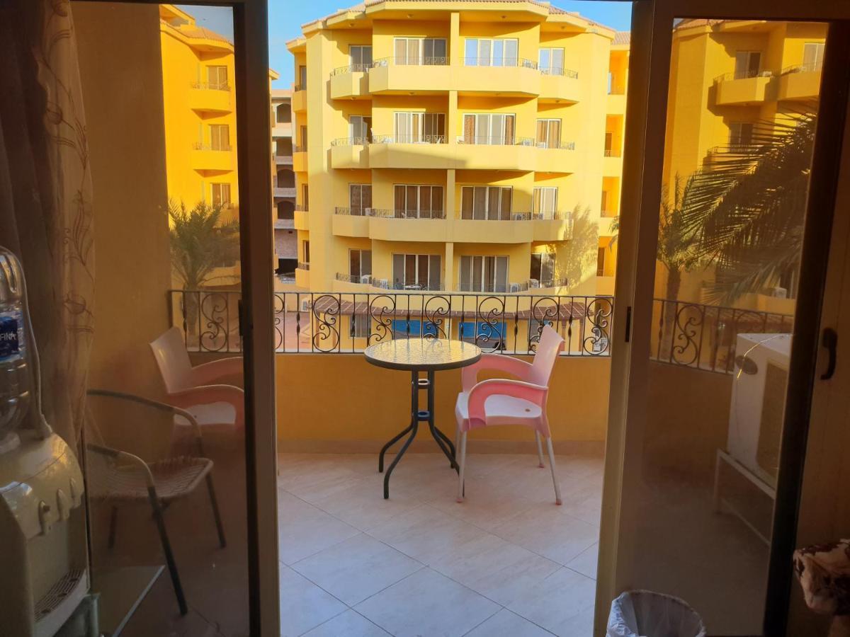 Apartmán British Pool View